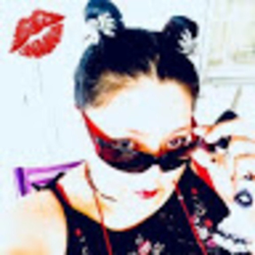 Meet your Posher, Krystal